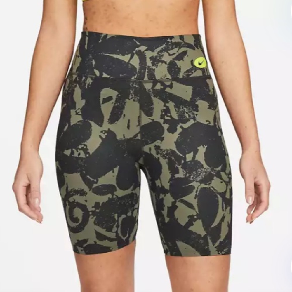 Nike NWT Spandex Training Shorts